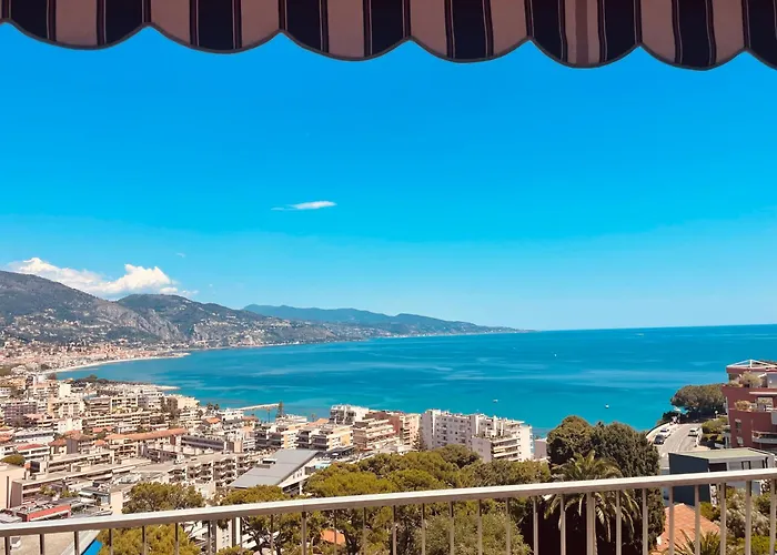 Rocamare - Entre Monaco Et Menton, Pres Des Plages